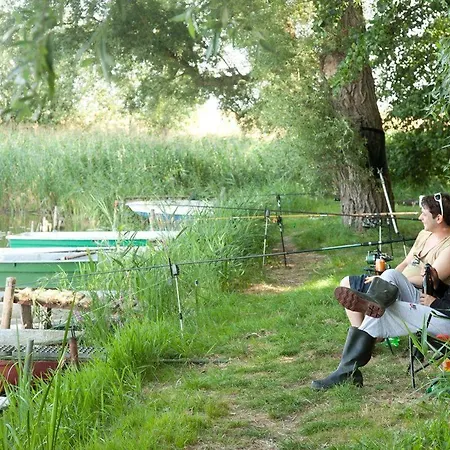 Apartment Ferien am Schloss - Wohnung 6 - der Pferdestall Behren-Lubchin